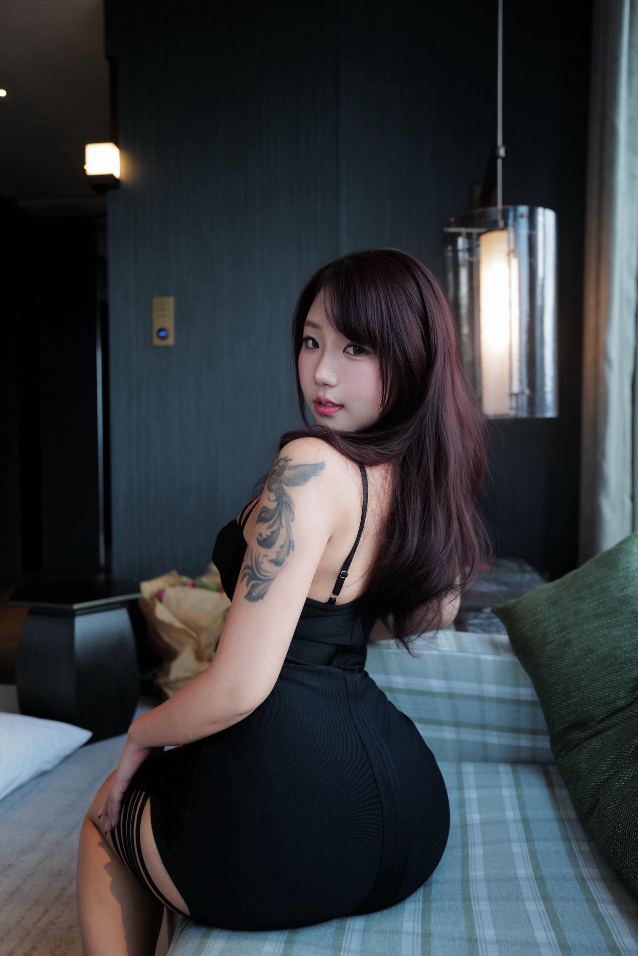 讨厌的东西记得拿高跟鞋踹远点