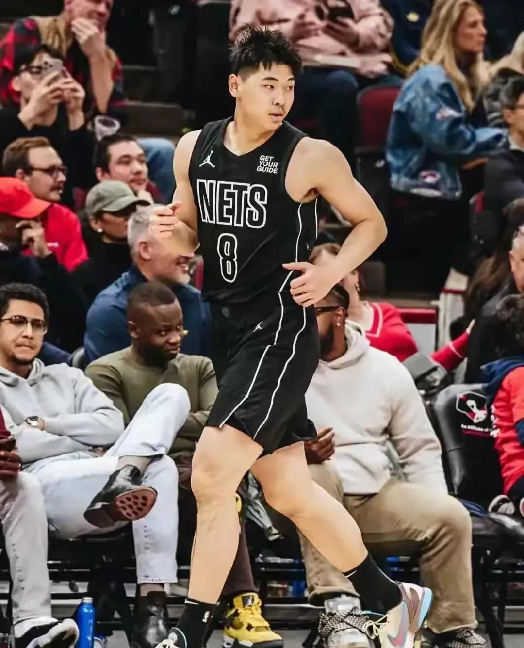 韧带撕裂八个月就被要求打比赛，这是NBA能干出的事！近日，崔永熙接受采访透露了