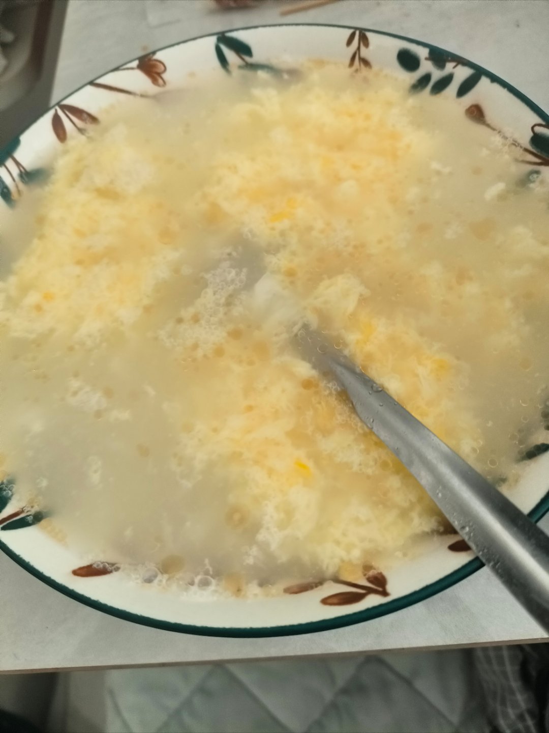 饿了，这还是早上的早餐，也不知道中午会吃啥饭？