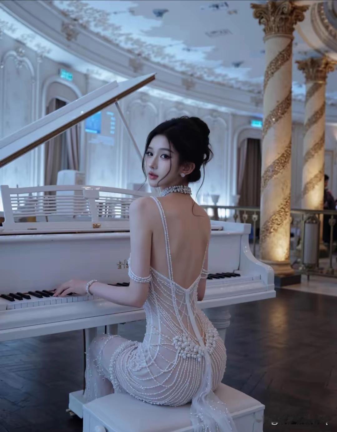 什么才是爱情最美的样子?四下无人，风止心动，原来寂静深处，皆是你。