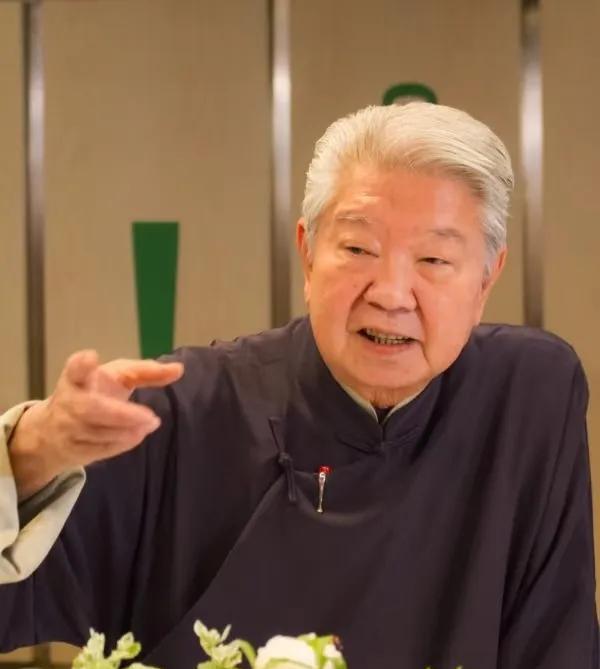 蔡澜先生走了，其实今年4月已经有预兆了，虽然他今年83岁了，可要不是因为那一