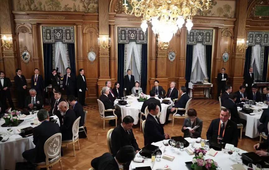 中亚五国为什么去日本参加峰会？是偏袒日本吗？错了！，真相是，这根偏袒毫无关联，只