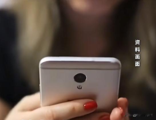 天津，女生毕业后入职一家公司上班，男上司看到女生年轻，就存了不轨的心思，总想着接
