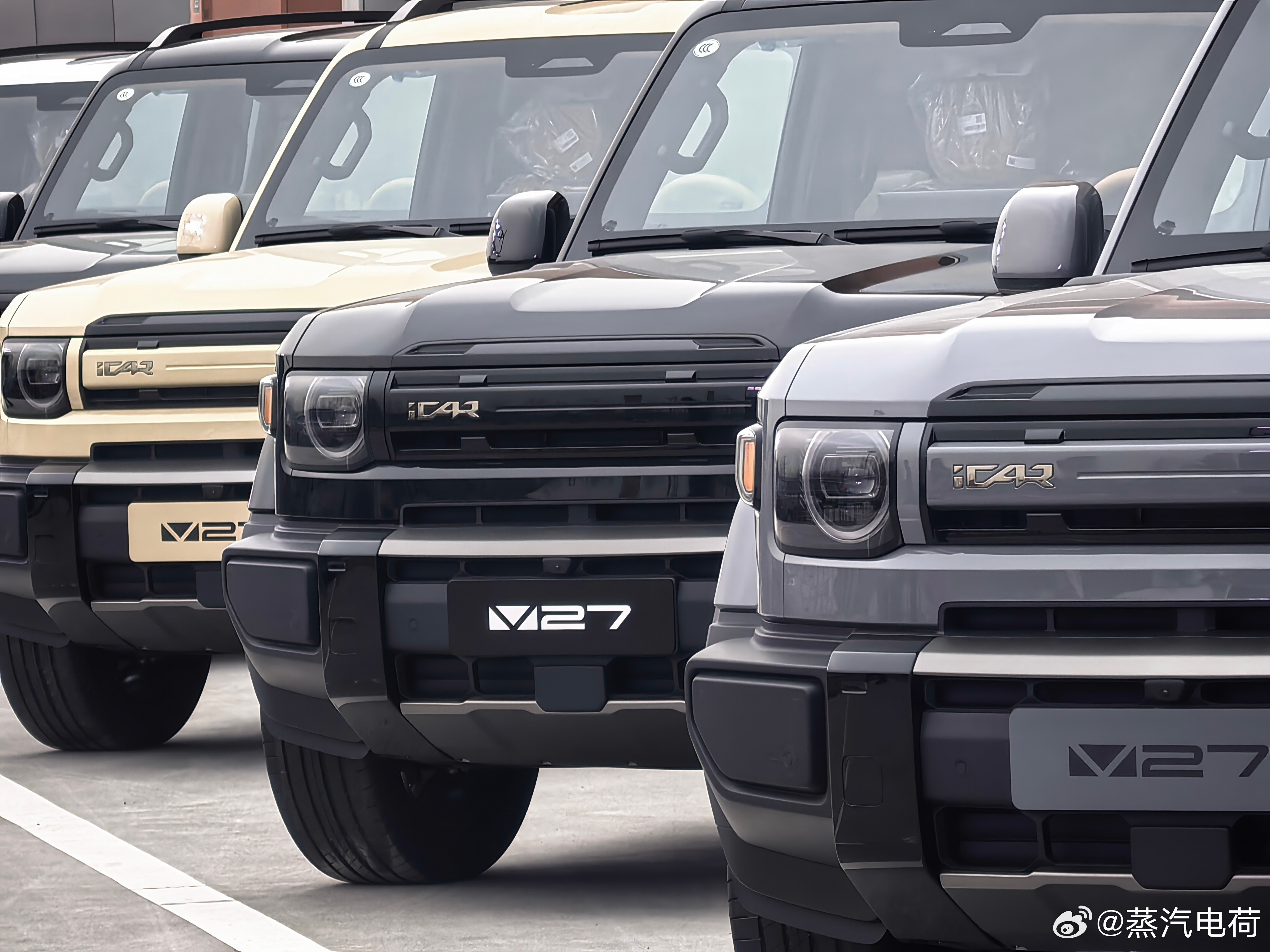 icarv27实车感觉还可以看着是一个粗犷硬朗的大家伙车里面其实和理想l系列这