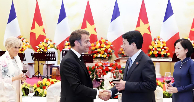 越南买法国飞机，不要中国高铁，到底是咋回事？---
