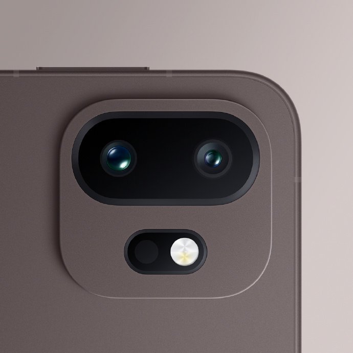 【一加15T手机「纯粹可可」「松弛抹茶」配色官图公布：黄金大R角、金属魔