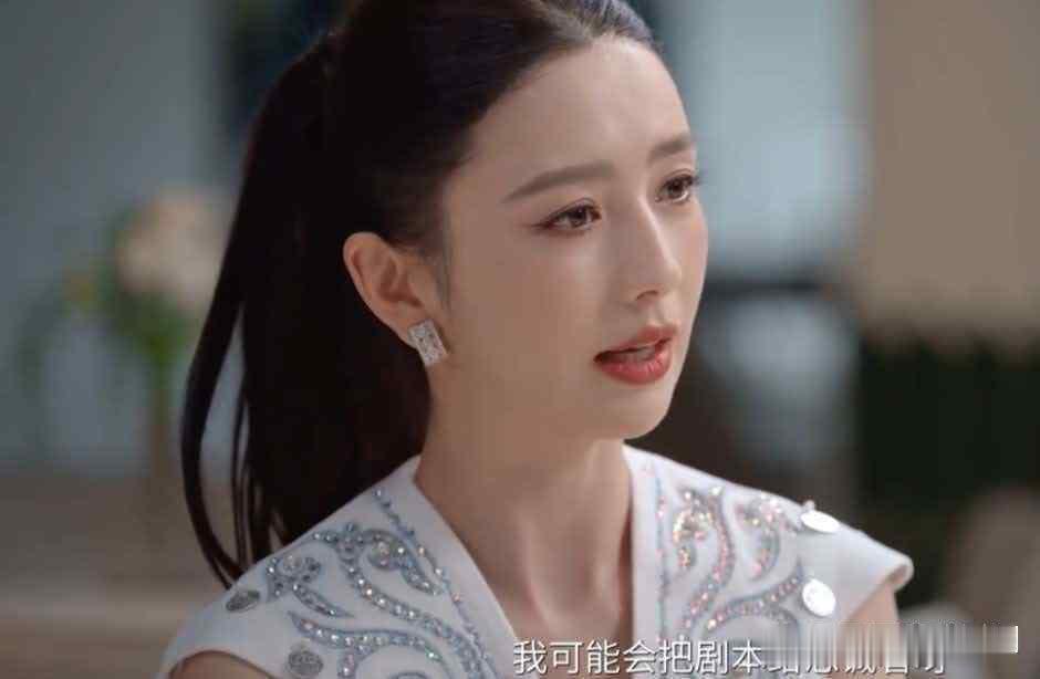 鲁豫问佟丽娅：“离婚对你的影响是什么？”佟丽娅：“我现在只用面对孩子，只用管好我