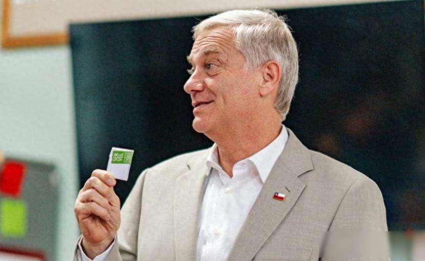 压倒胜利！智利新总统：右翼卡斯特58%的选票胜出！左翼惨败收场本月智利大选结果