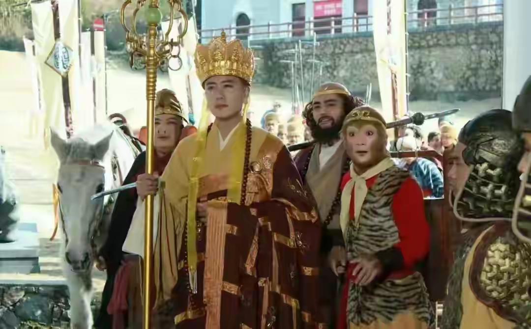 好消息，重大爆料，四大名著要重新翻拍了！导演是竟然是他我当场炸毛，看到孙悟空