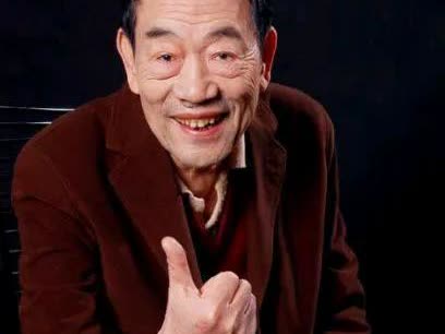 危贱轮椅:杨少华四个儿子起名真不咋地长子杨威，同危；次子杨伦，同轮；