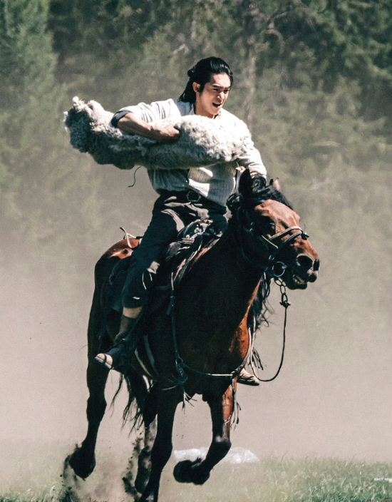 于适要在2026辽宁春晚亮相啦!在这喜气洋洋的马年，超期待他在舞台上发光发热，带