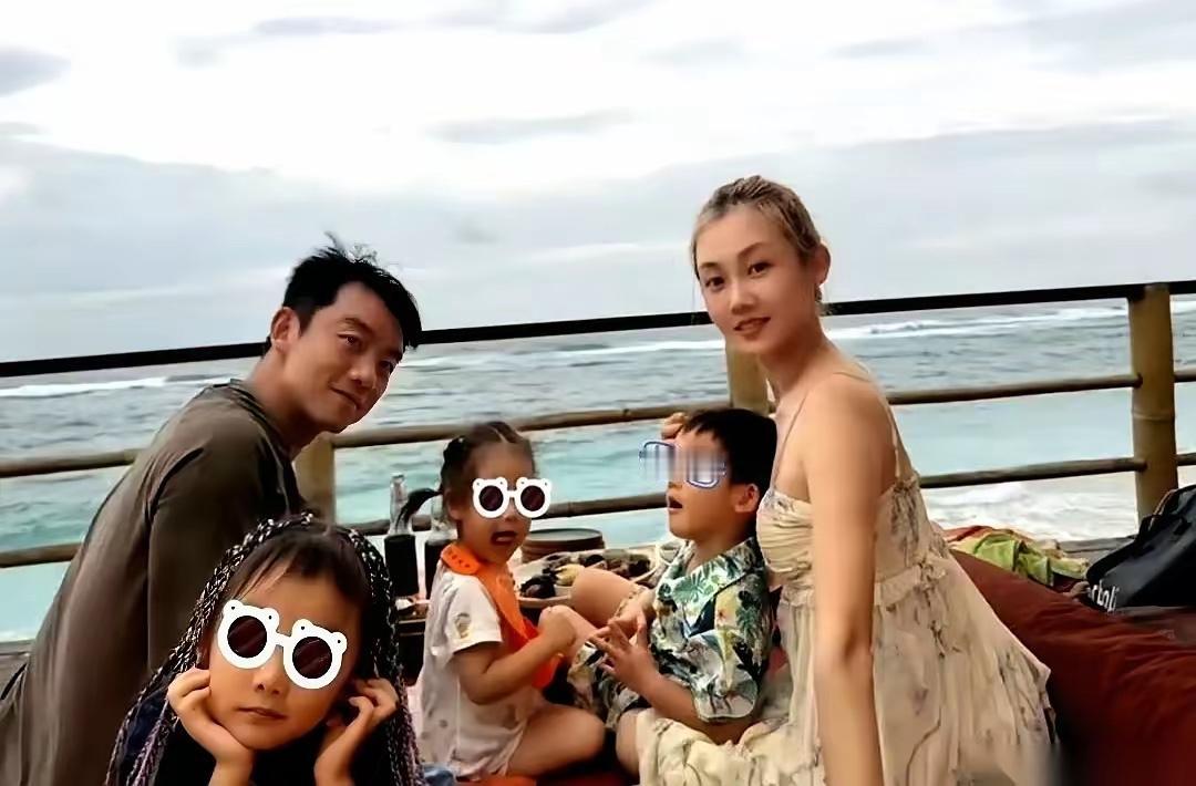 郑恺就发了个视频，半个娱乐圈的爹妈，估计脸都挂不住了。镜头里，他5岁的女儿A