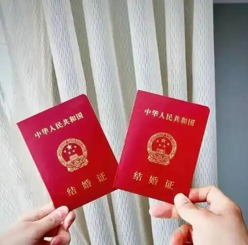 我老公的堂弟，领证一年，老婆没有怀孕，真实的原因骇人听闻。公公婆婆还指望抱孙子