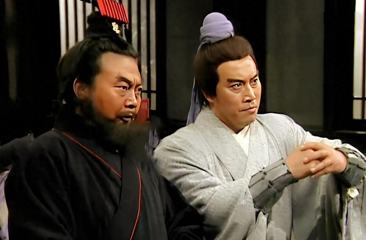 三国时期八位中护军中，赵云的权力和地位排名第几？中护军真的能指挥四方将军吗？公