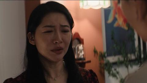 其实她不适合演这样的恋爱脑。《危险关系》里，简蕾蕾是银行职员，她被男朋友夏燚