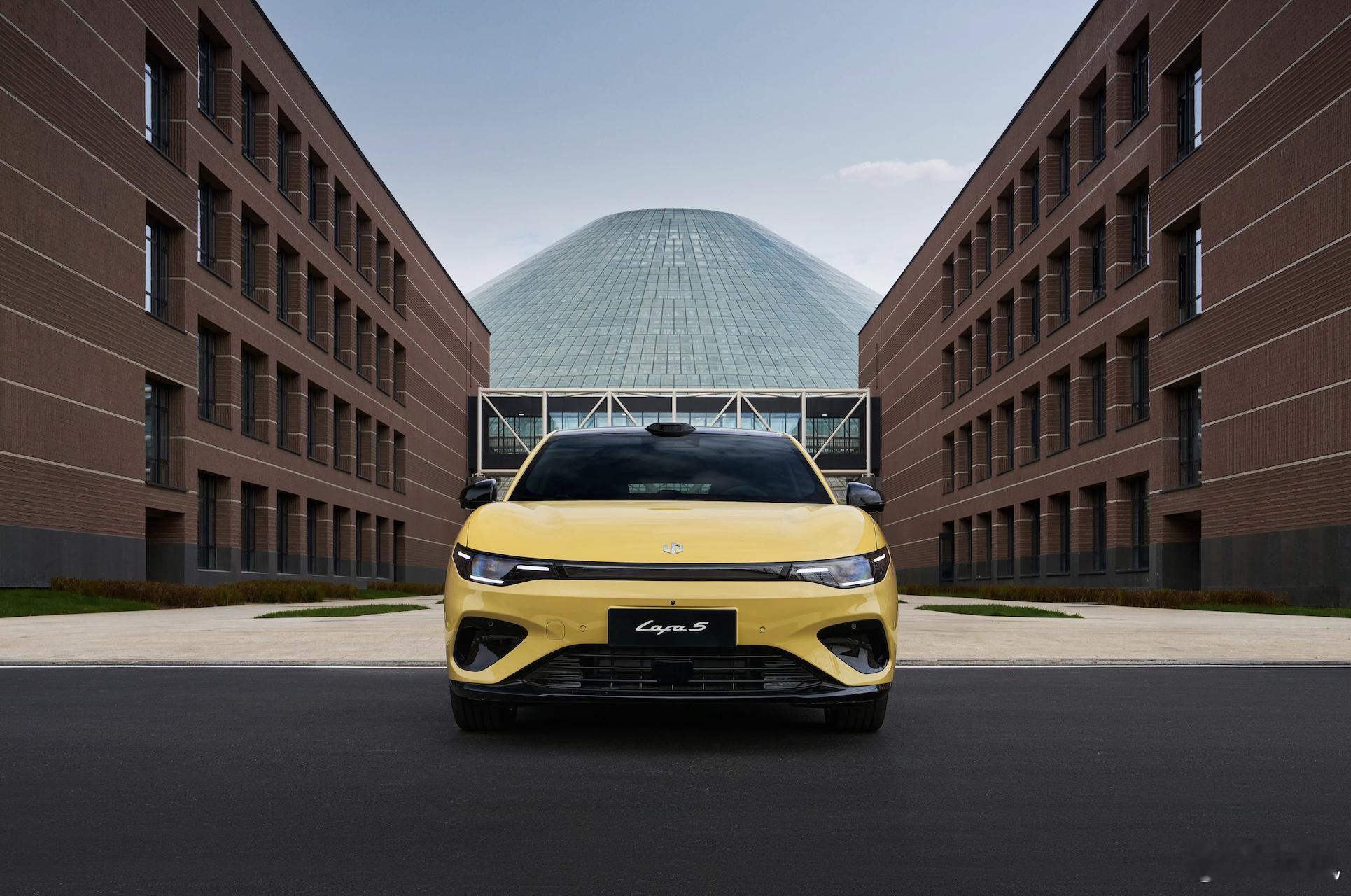 都在干大车，零跑Lafa5市场前景怎么样？聊两句吧：在大车当道“9字辈”横行的2