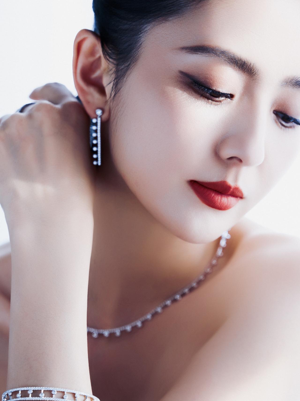 记录我的2026成熟美人佟丽娅穿搭写真