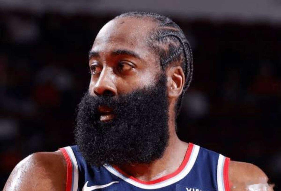 谁能想到快船21战17胜反弹之际，哈登突然申请离队！手握交易否决权的登哥