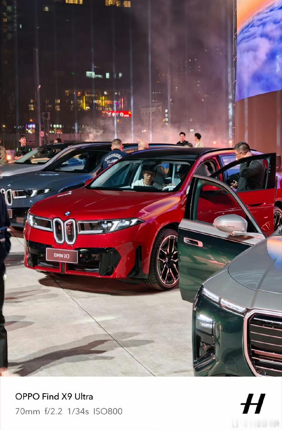 开宝马，坐宝马。这句话战斗力很猛。本次BMW宝马之夜除了新世代iX3，还带来