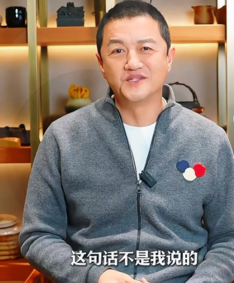 海哈金喜搬出大平层时，我就嗅到了一丝不对劲。果然，仅仅5个月，李亚鹏就官宣离婚