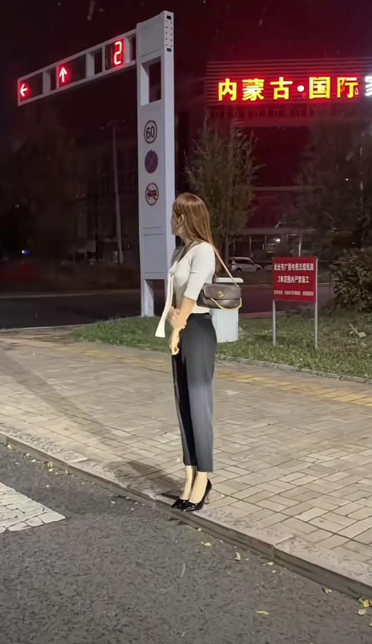 这种在城市待久了还会纯洁的。