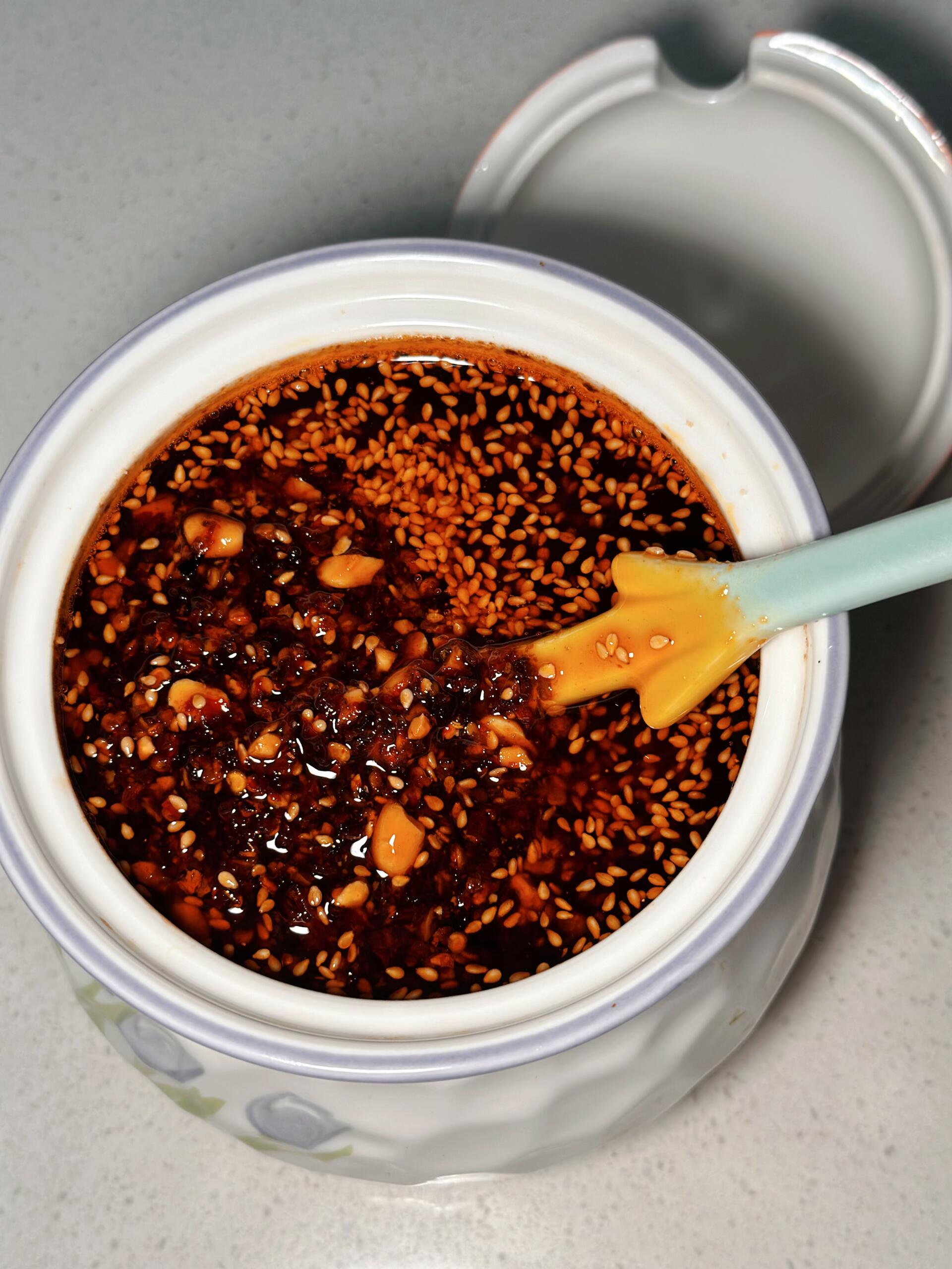 贵州灵魂油辣椒教程🌶️熬一次吃半个月，拌啥都入味在贵州人的餐桌上，从来少不