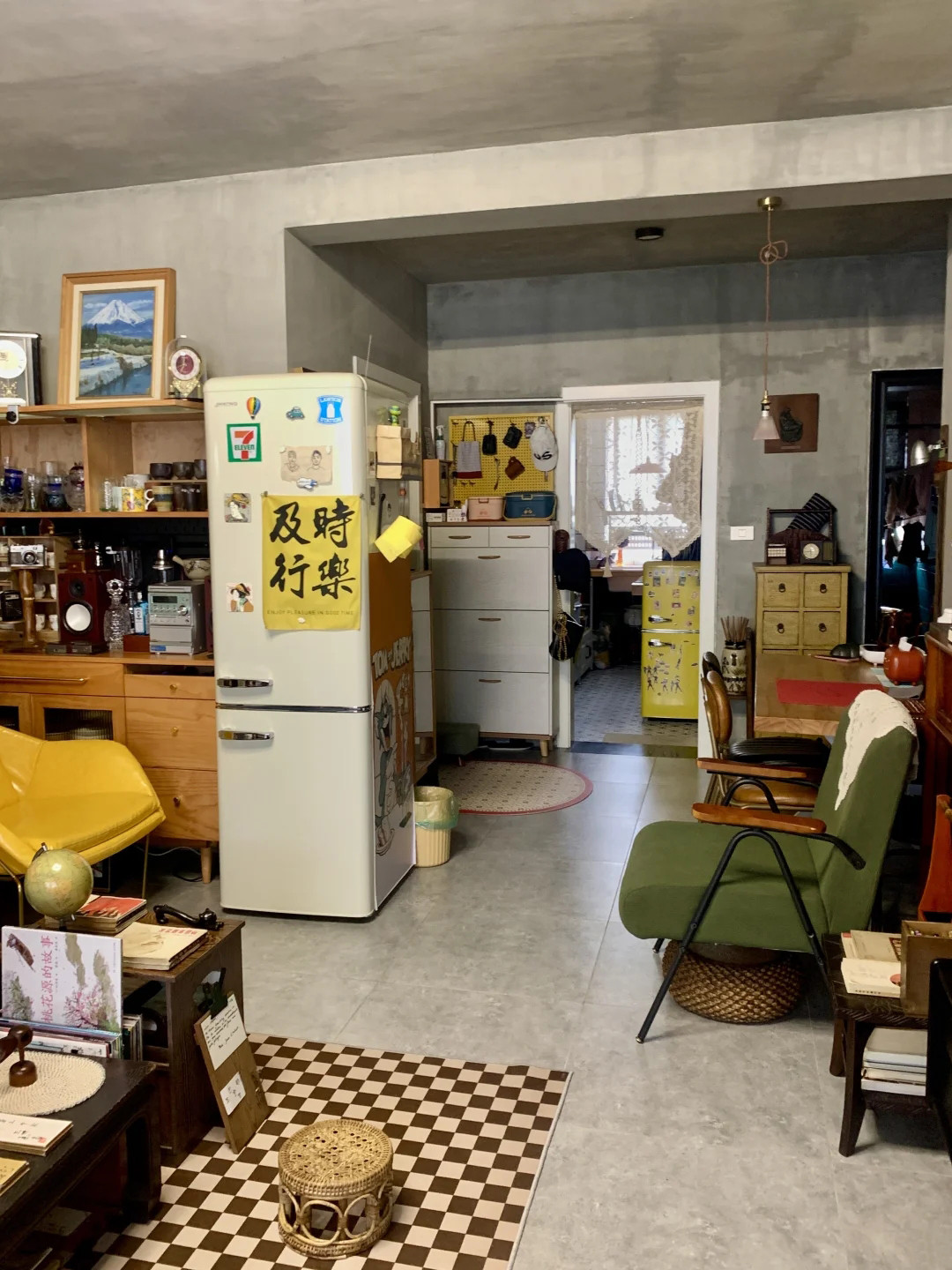 贵州80后夫妇的自律生活：80㎡小家满满登登，却打扫得一尘不染，自成规章。