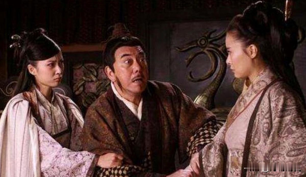 公元前196年，刘邦诛杀功臣彭越，并放狠话谁敢为彭越哭丧，立马煮了他！不料真有人