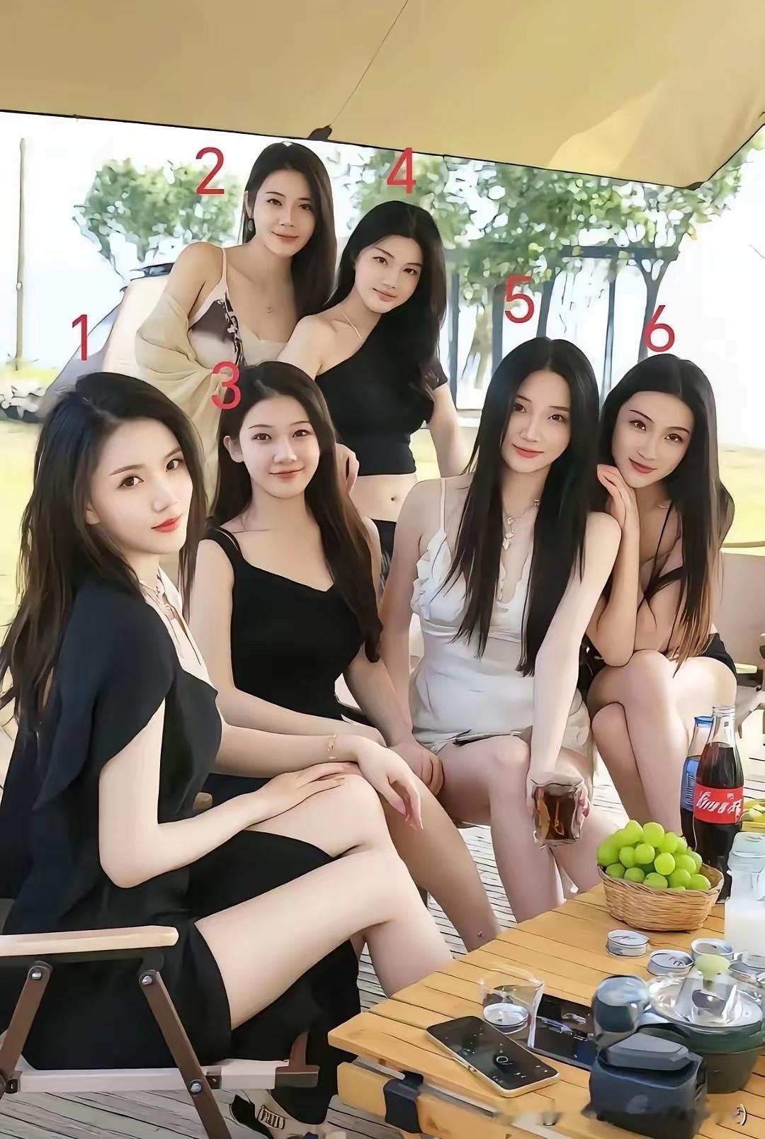 只能选一位，哪位才是你心中的白月光呢？甜白佳人白月光的搭配