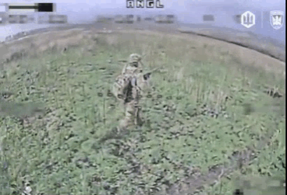 创业未半而中道崩殂，1名俄军士兵的突击日常。