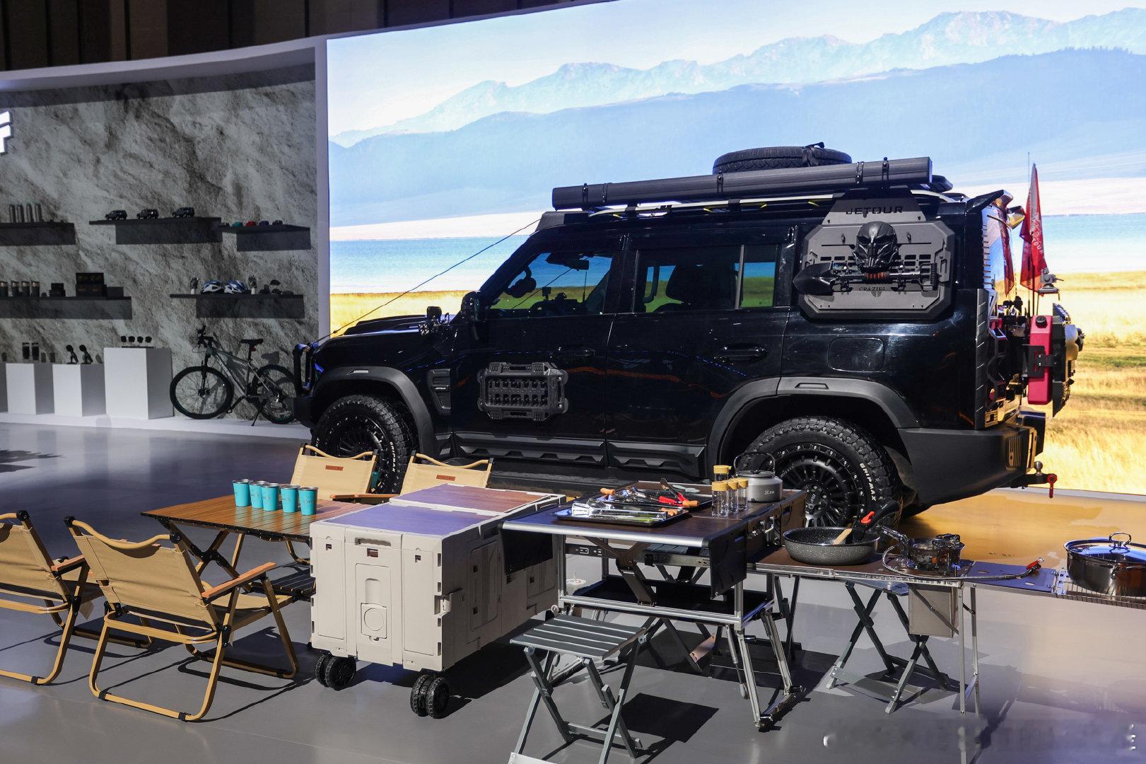 中国方盒子全球冠军捷途旅行者，用7年200万辆的销量和连续20个月月销破万的成绩