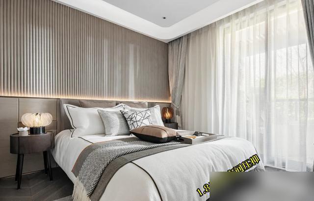 装修踩坑真的能气到拍大腿！最近刷到好多过来人分享卧室装修的12条教训，比如木地板