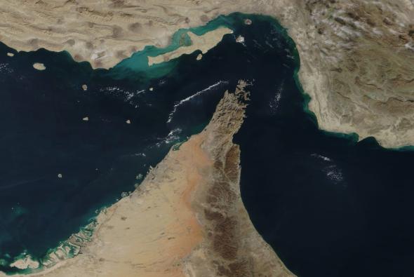 乌克兰质疑美国空袭伊朗是助俄罗斯？油价飙升下的战场困境与盟友算计