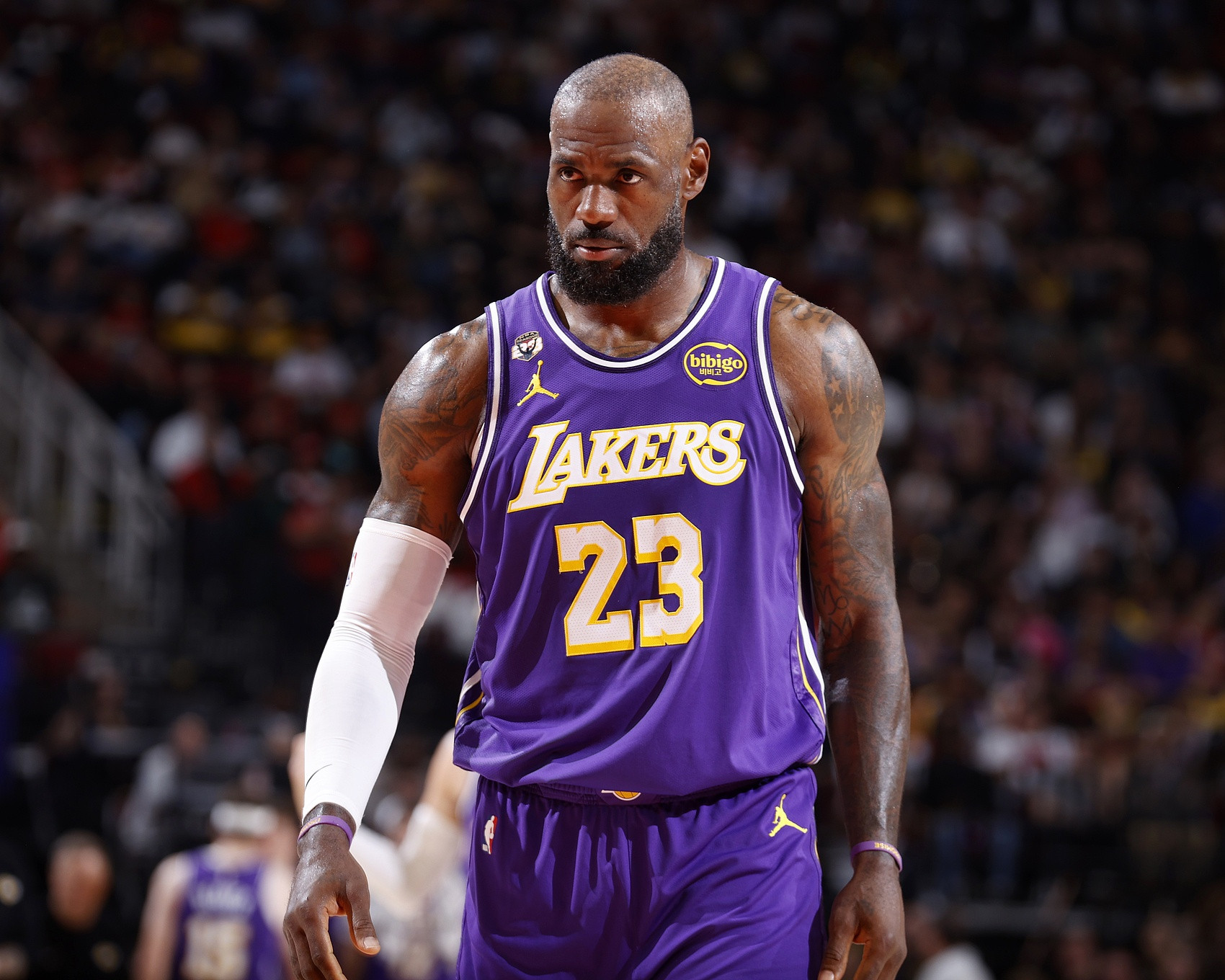 4月11日讯今日，湖人101-73主场大胜太阳，迎来两连胜。赛后，湖人球星詹姆