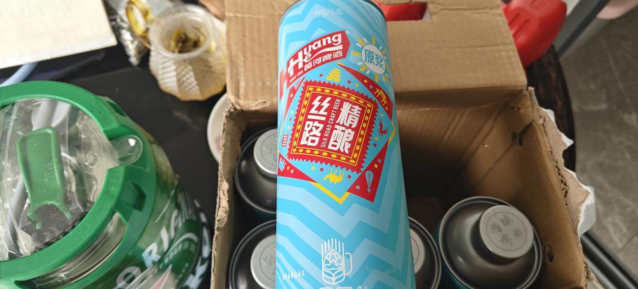 广大啤友诸君跟克非老头一块堆看看这款“黄河啤酒”之“丝路精酿”怎么样？，配料表还