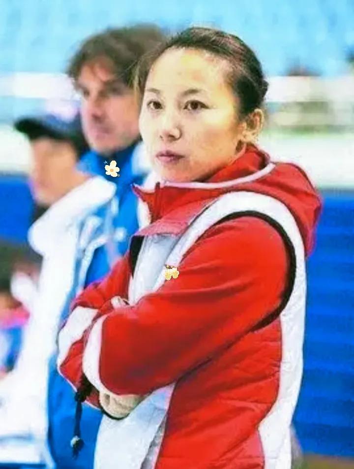 手握王炸，却打成死局！不是没实力，是不敢赢，0金牌，12年最差战绩，看得人又气