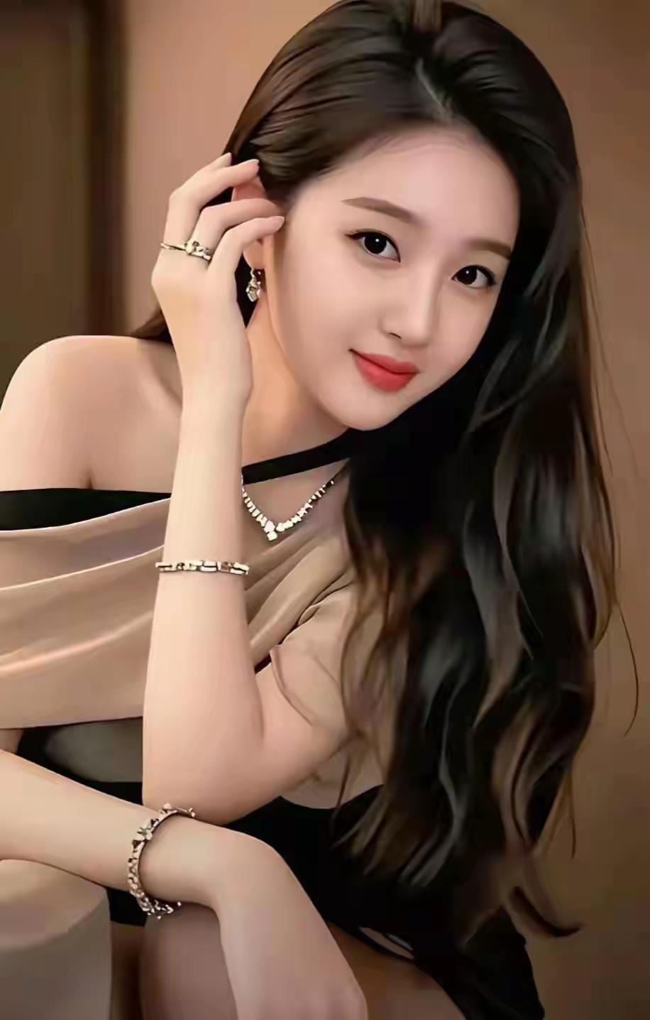 优雅气质，时尚穿搭，闪耀珠宝，魅力无限！