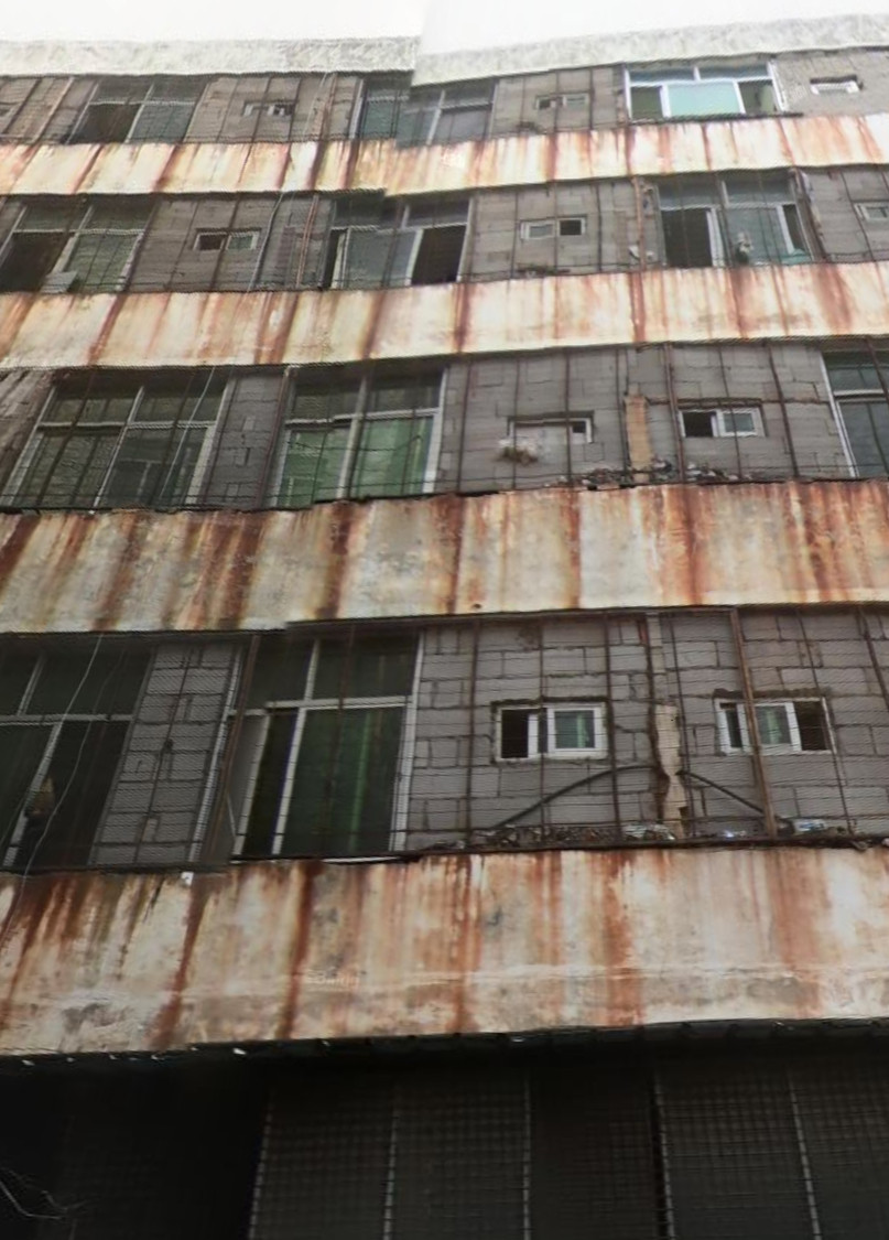 福建失火的鞋厂厂房，背面竟如此可怕......图1是这次失火并导致28死的福建那