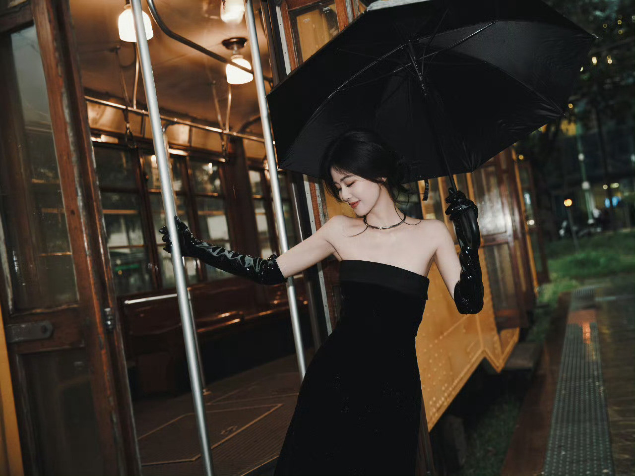 白鹿｜EmporioArmani2026春夏女装系列时装秀米兰时装周​​
