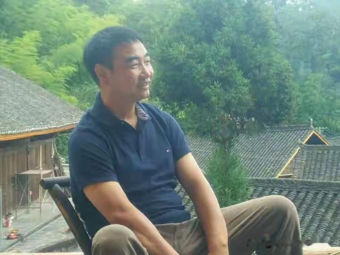 昨天三农问题专家李昌平说，假如给我2万亿，我会这么干！进行新农村建设，建设中