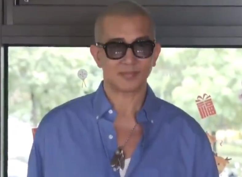 大s死了，具俊晔却越来越让人读不懂了！妻子活着的时候，他总喜欢往韩国跑，如今