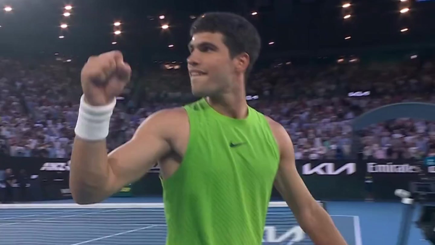 阿尔卡拉斯绝境逆转！5小时鏖战引爆全场