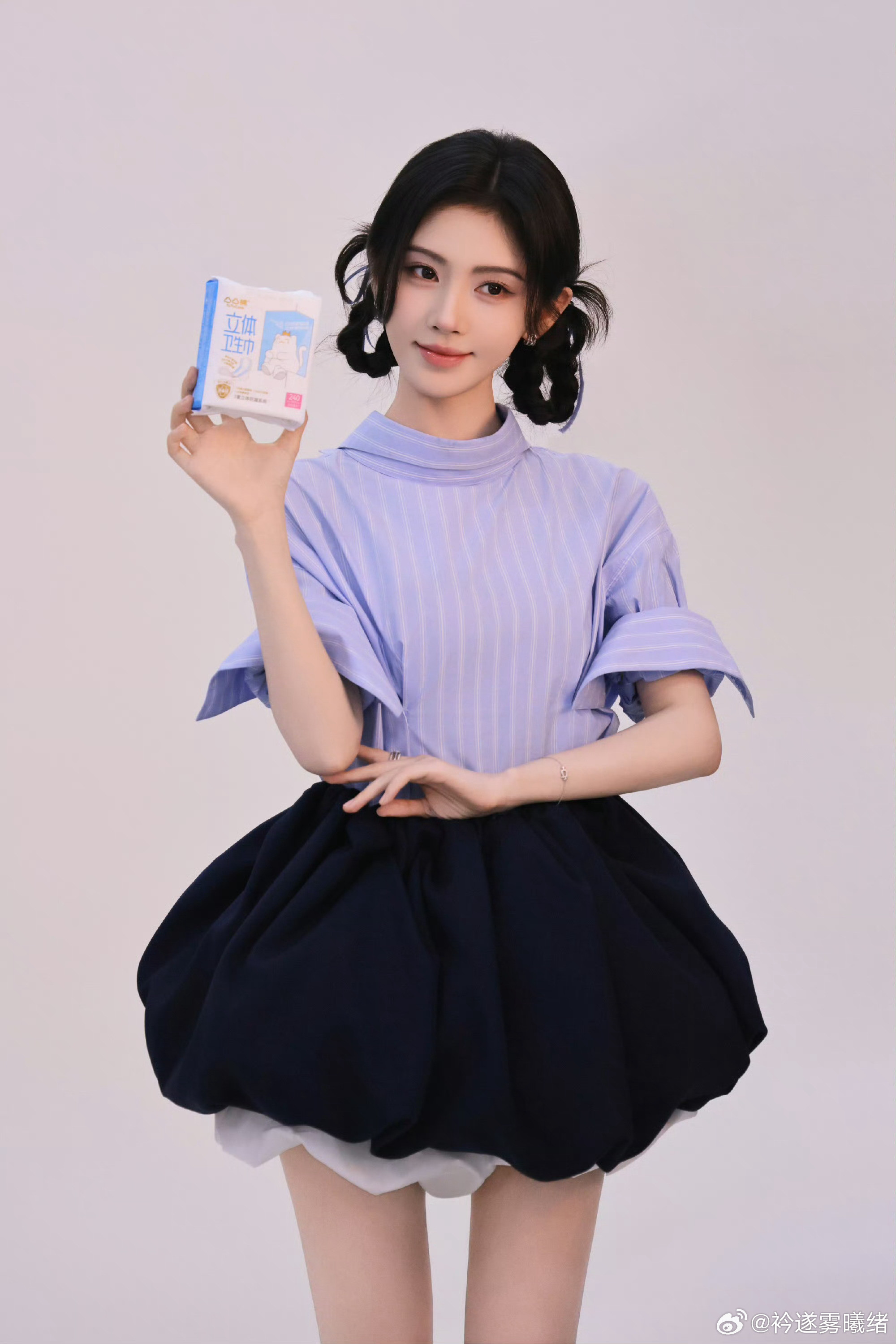 怎么会有人腿这么好看！！看的我嘶哈嘶哈