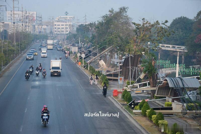 惊人画面曝光！泰国货柜车一路拖倒70余根电线杆，酿大停电损失逾千万海外新鲜事泰