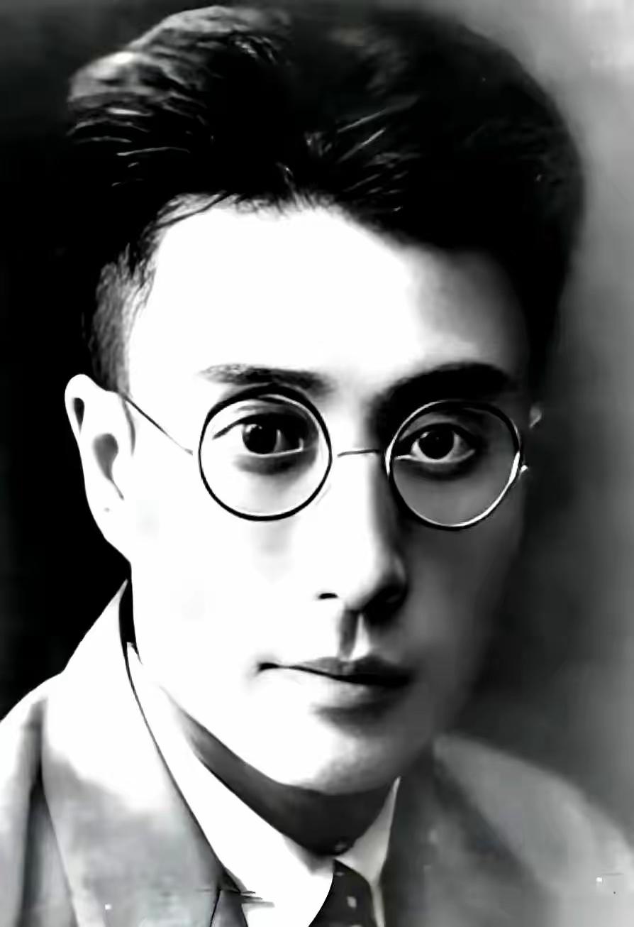 他们找了他整整50年。活不见人，死不见尸。最后在乌江边上，只找到一条断了的