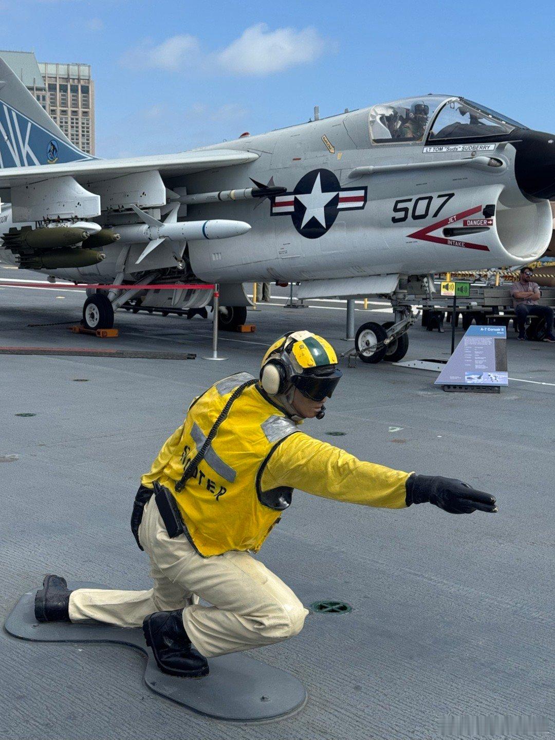 第一次上航母，中途岛号，加州圣迭戈。中途岛号航空母舰（USSMidway,C