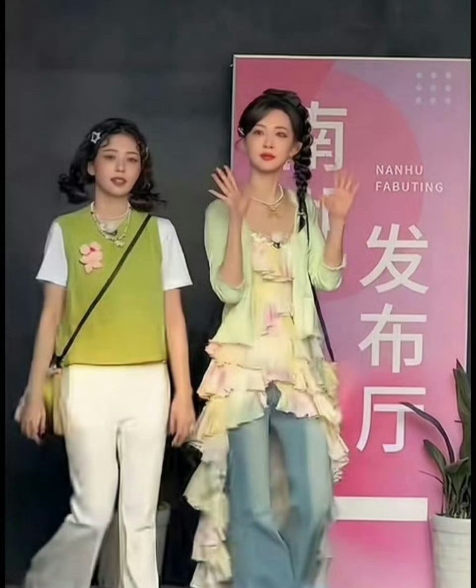 孟子义也是金鹤龙画的妆吗