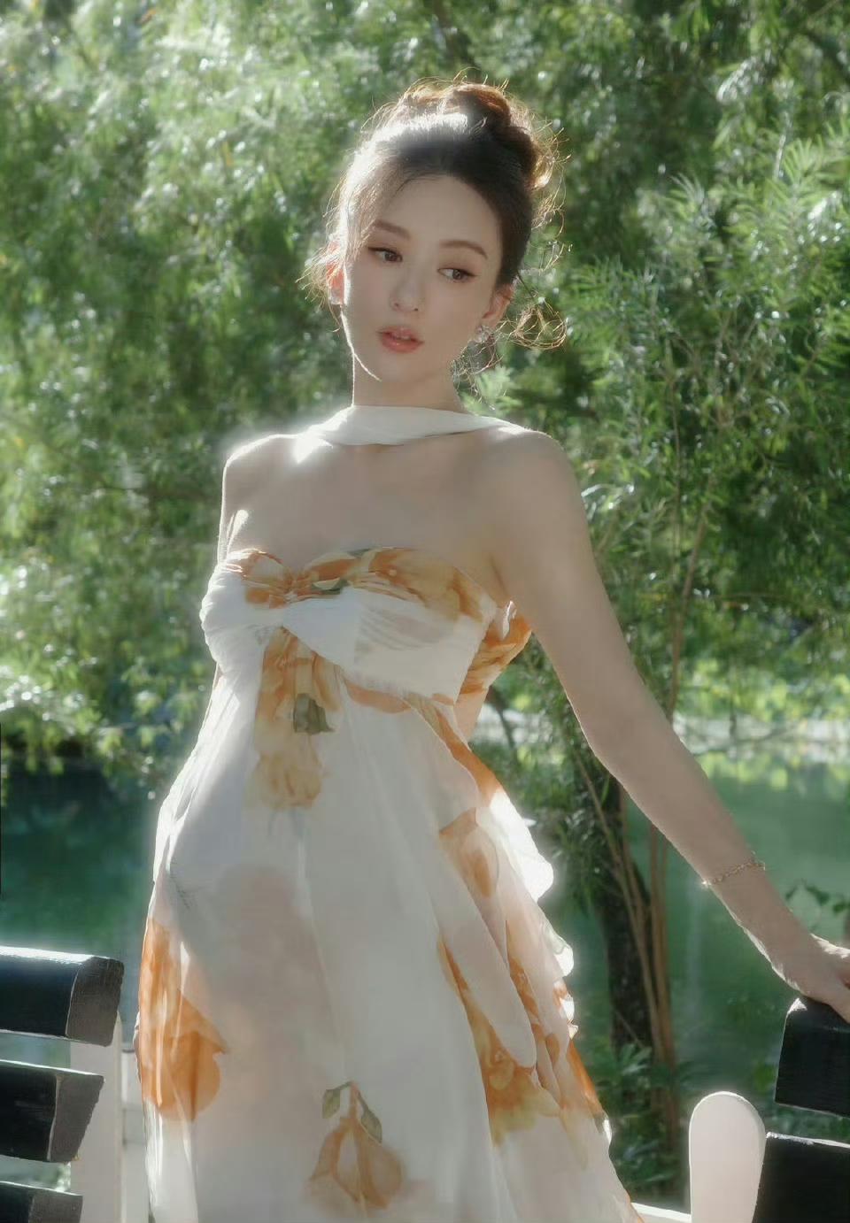 哇哦！郭富城老婆孕照引发热议！她给所有女人上了一课:这么好的状态真的不是靠
