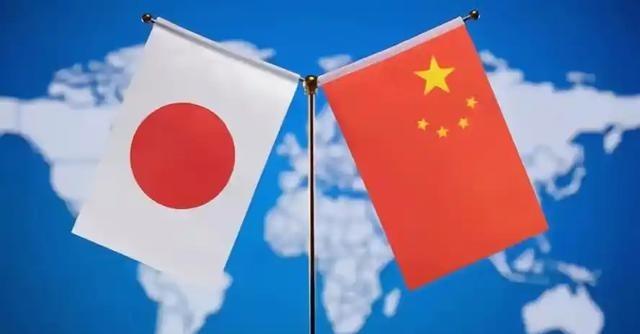 中日关系一触即发，总有那么一刻让人心生疑问：两国侨民为何反应迥异？在华的日本人仿