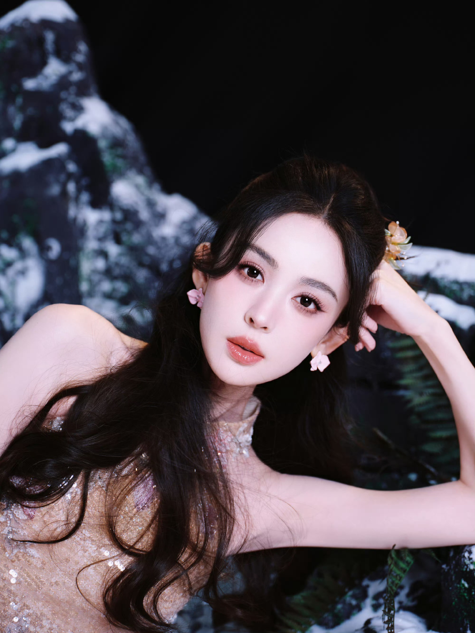 这几天是过年了吗，娜扎这么多的美图！太赏心悦目了